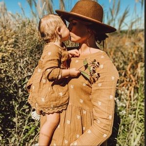 Rylee + Cru Womens embroidered long sleeve dress